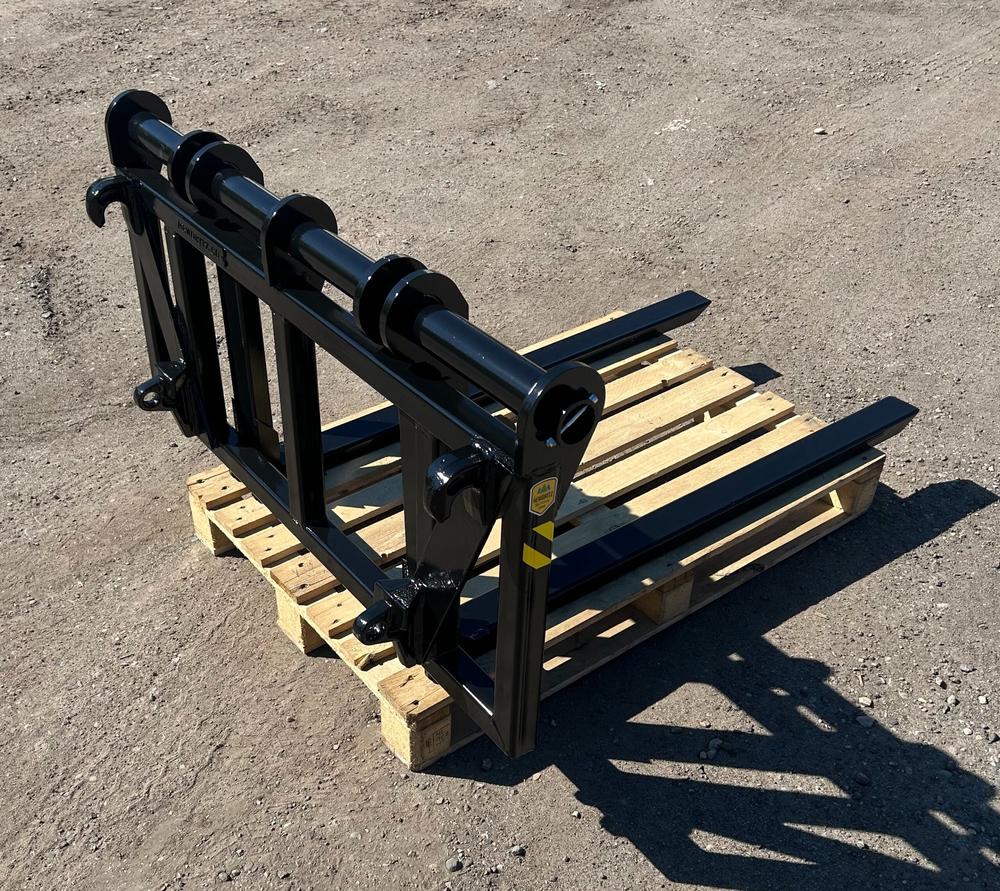 Laaduri-tostekahvel-V1200Loader-fork-V1200Kuormaajan-nostohaarukka-V1200-5-scaled Laaduri-tostekahvel-V1200Loader-fork-V1200Kuormaajan-nostohaarukka-V1200-5-scaled